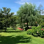 Casa 'ohana Bed & Breakfast